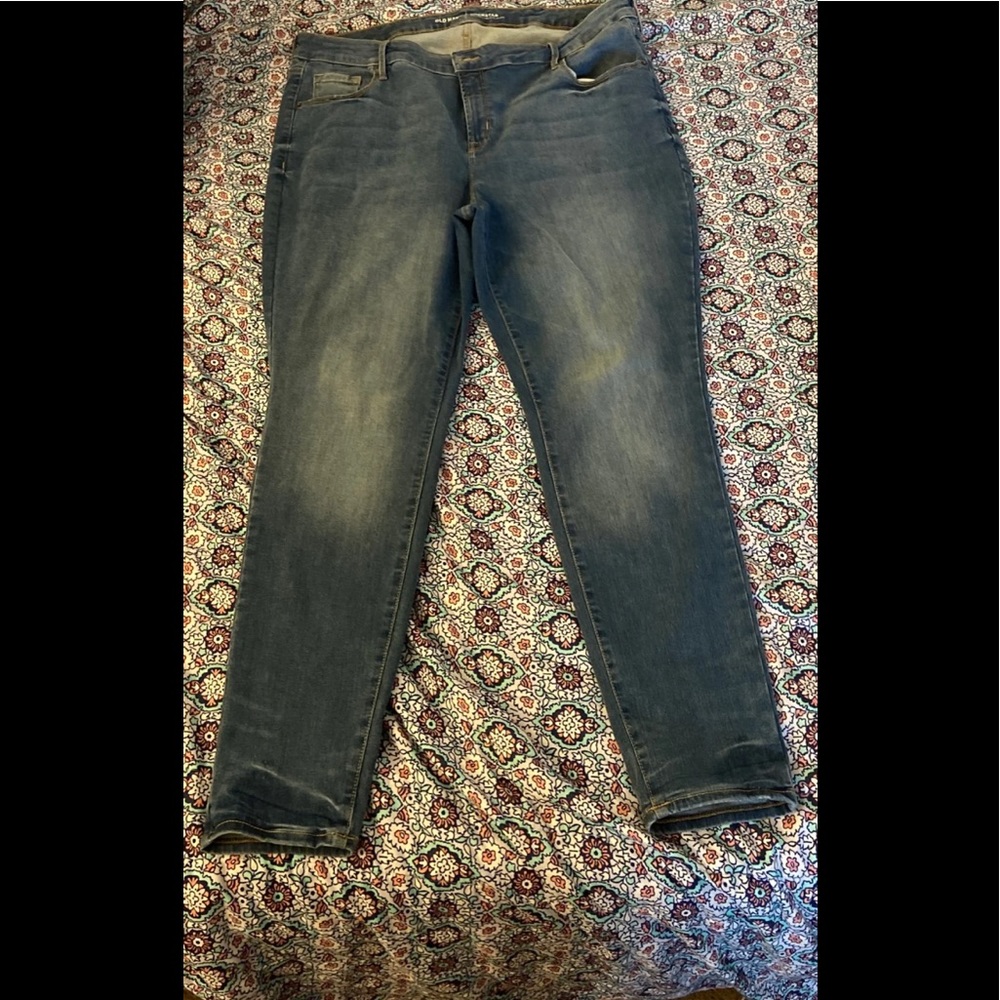 Old navy rockstar jeans size 18